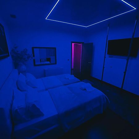 Hotel Rosa Blu Tirana Buitenkant foto