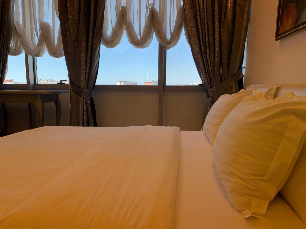 Hotel Rosa Blu Tirana Buitenkant foto