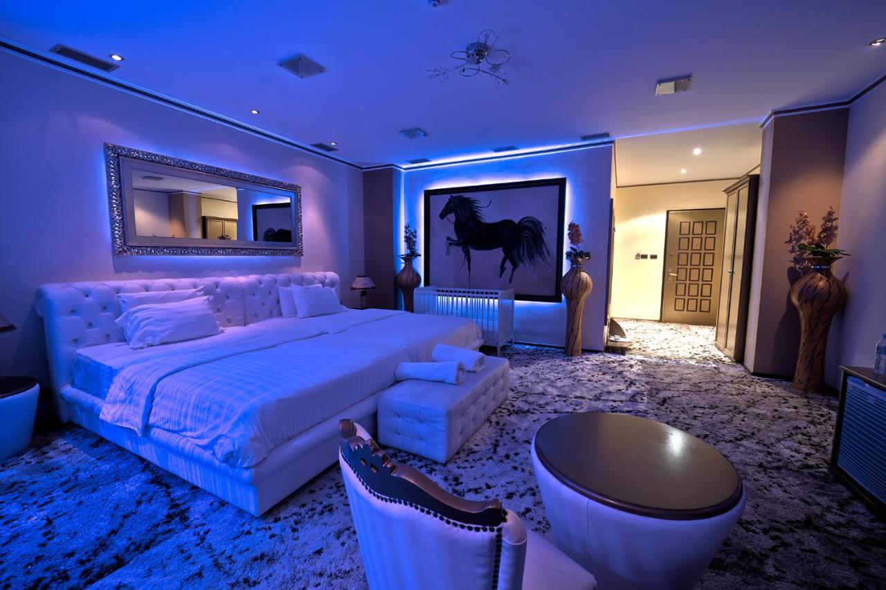 Hotel Rosa Blu Tirana Buitenkant foto