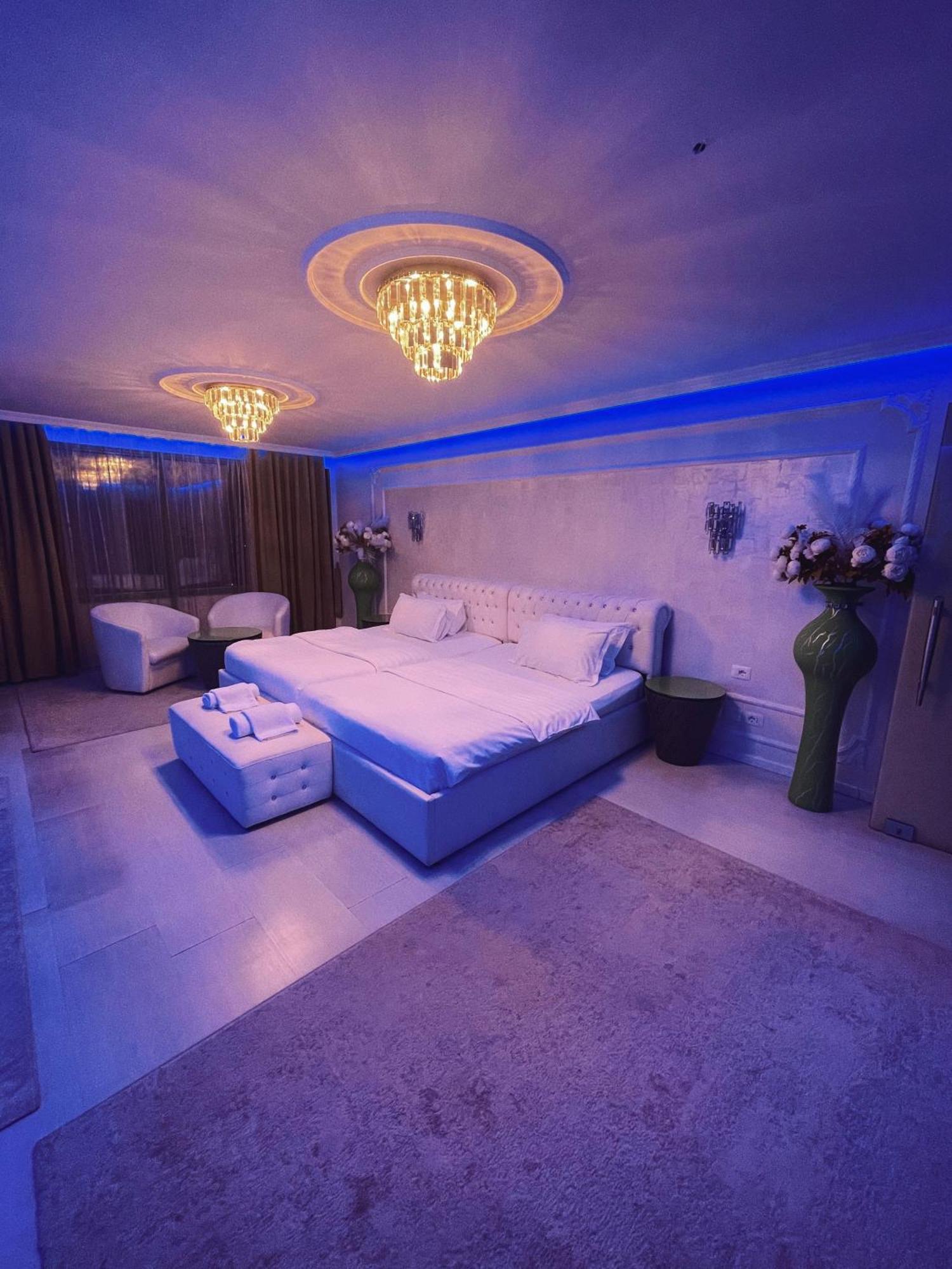 Hotel Rosa Blu Tirana Buitenkant foto