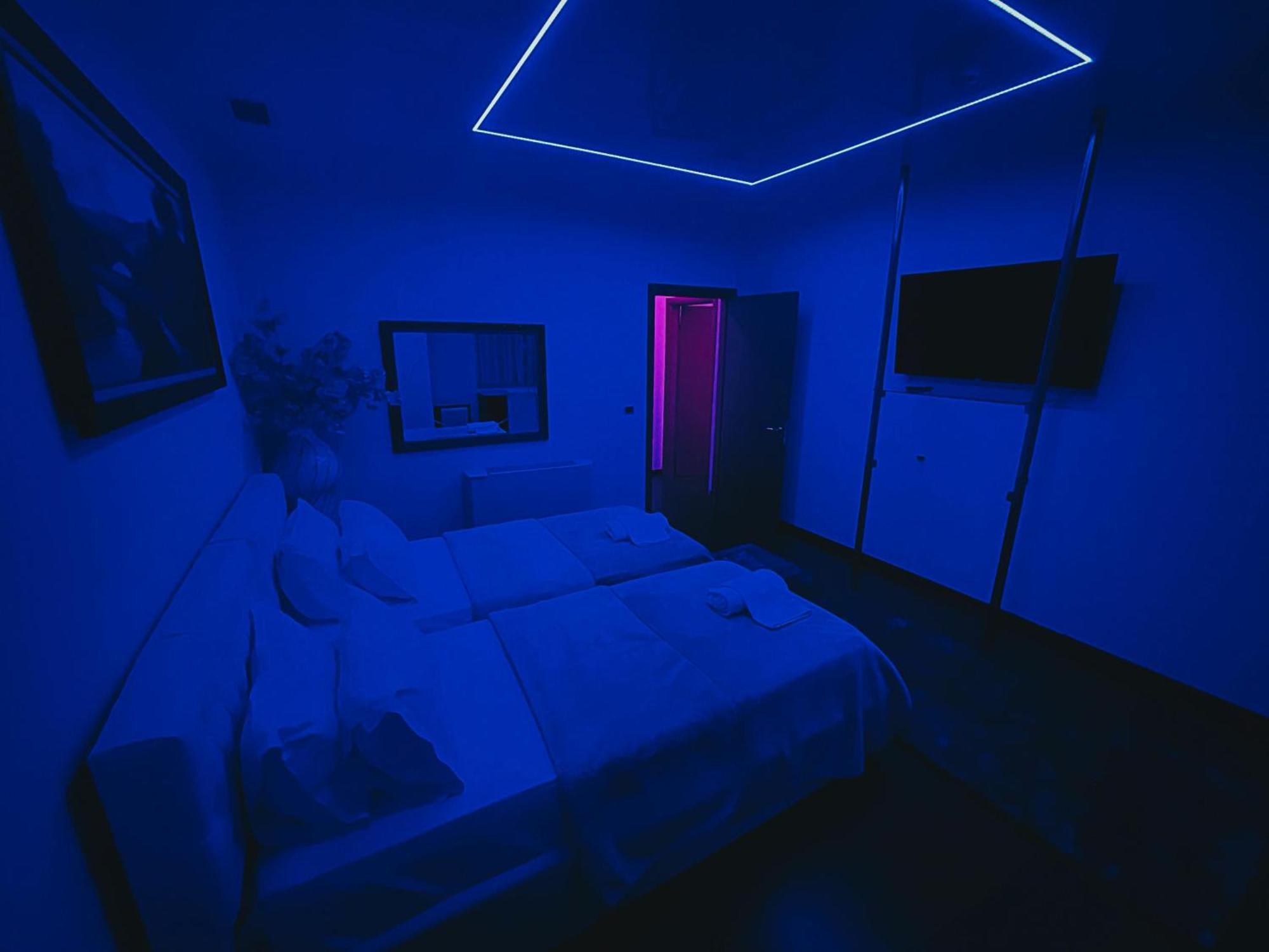 Hotel Rosa Blu Tirana Buitenkant foto