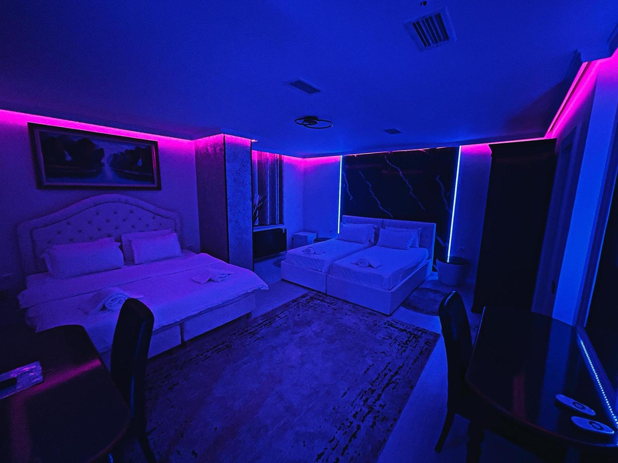Hotel Rosa Blu Tirana Buitenkant foto